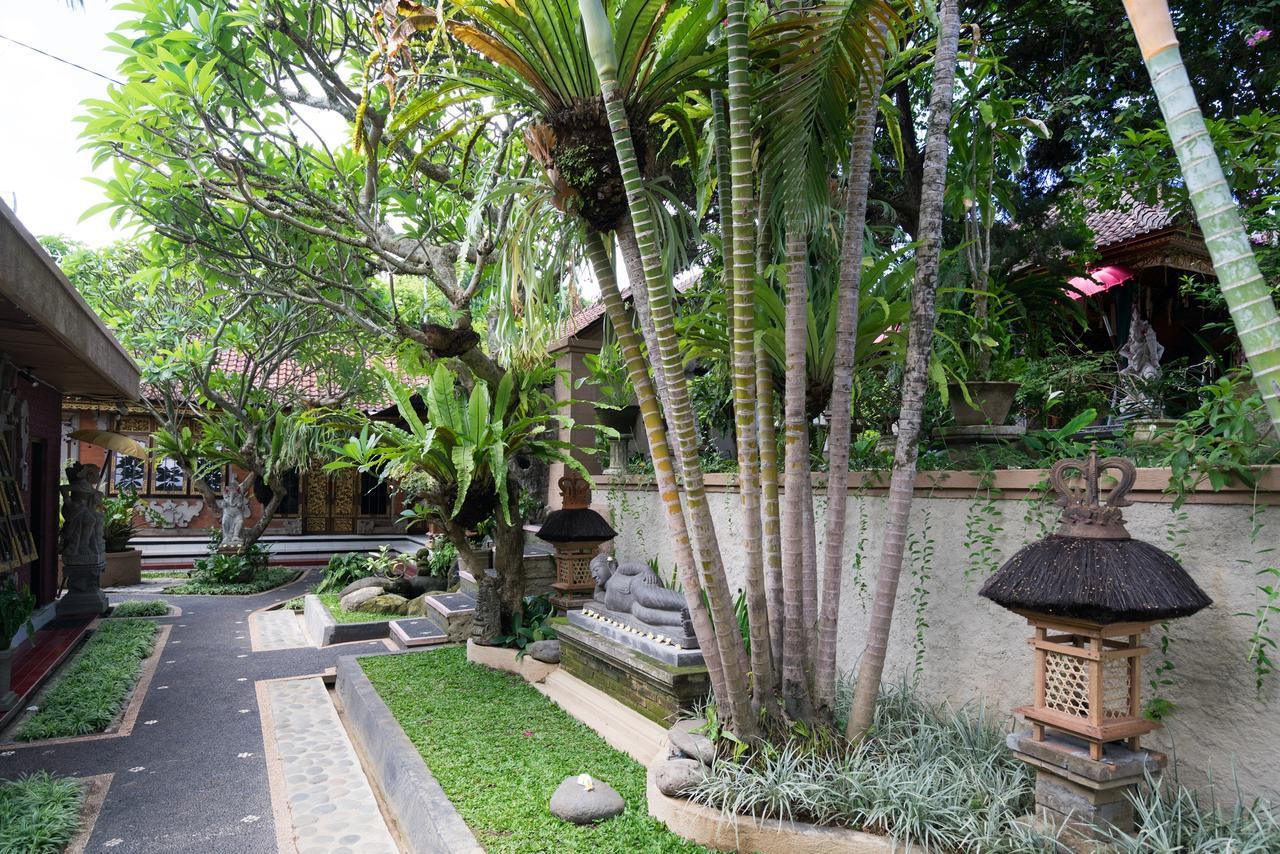Nuaja Balinese Guest House Ubud Exterior foto